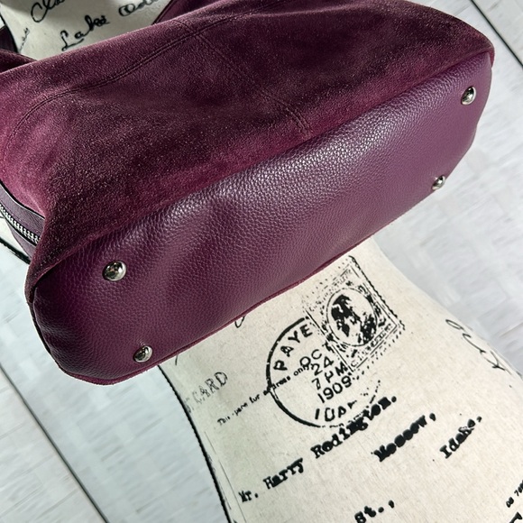 Tignanello Suede Shoulder Bag Purse - Picture 4 of 16